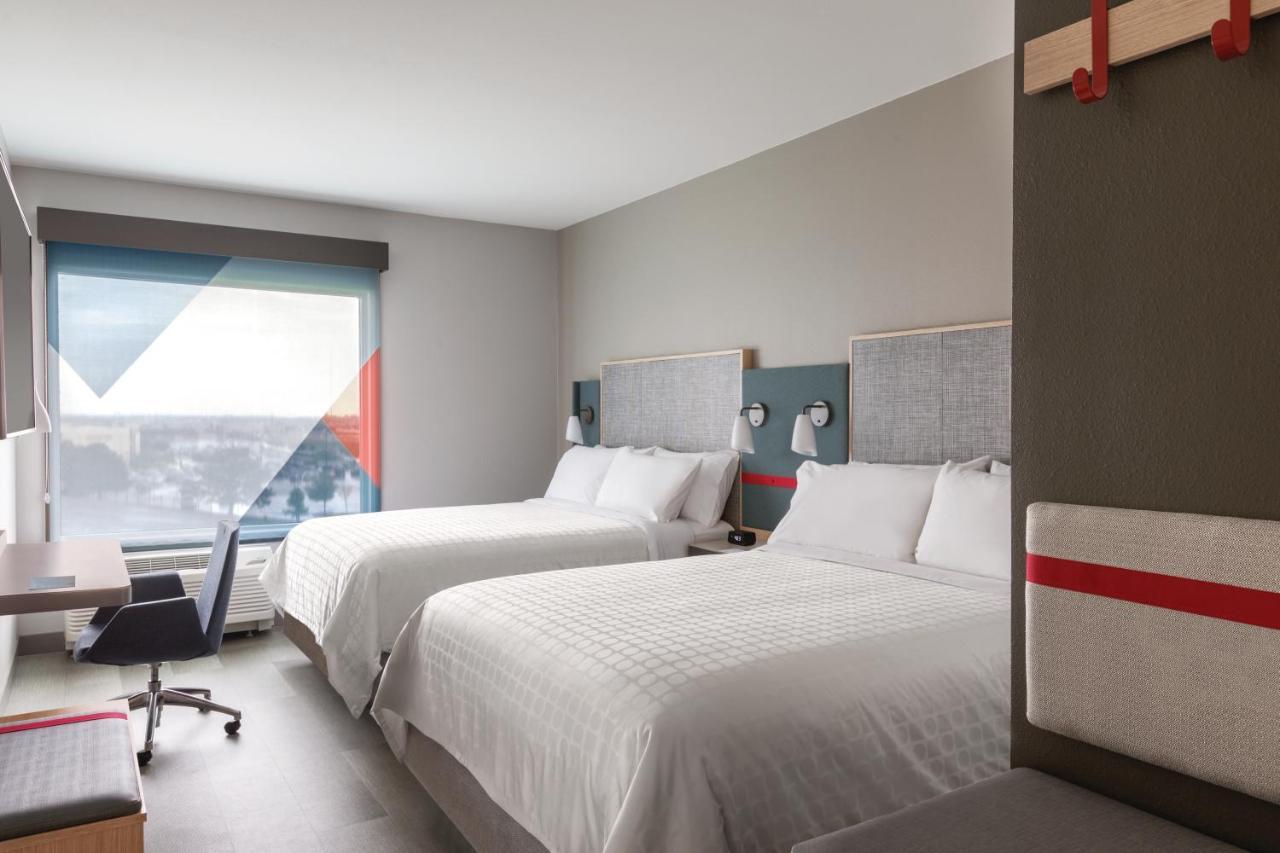 Avid Hotels - Guadalajara Av Vallarta Pte By Ihg サポパン エクステリア 写真