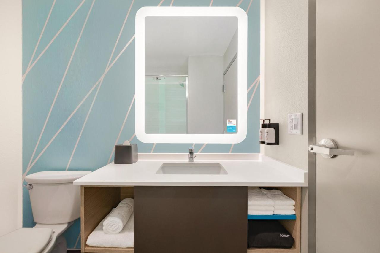 Avid Hotels - Guadalajara Av Vallarta Pte By Ihg サポパン エクステリア 写真